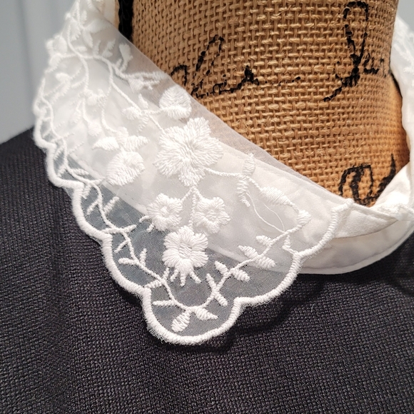 Cable & Gauge Soft Pullover Sweater - Picture 4 of 5